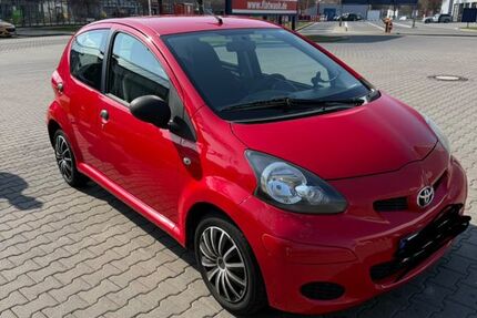 Toyota Aygo (X) 81.000 km 2.699 &euro; Nürnberg 90443