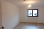 Wohntraum im Grünen: Attraktive, helle 2-Zimmer-EG-Wohnung mit Terrasse, modernisiert & renoviert auf parkähnlichem Areal, Raubach - 2- Raubach | Angebot:24576305