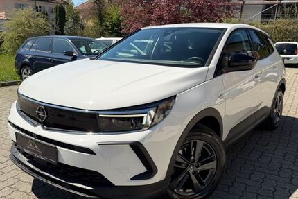 Opel Grandland (X) 32.000 km 17.990 &euro; Bad Aibling 83043