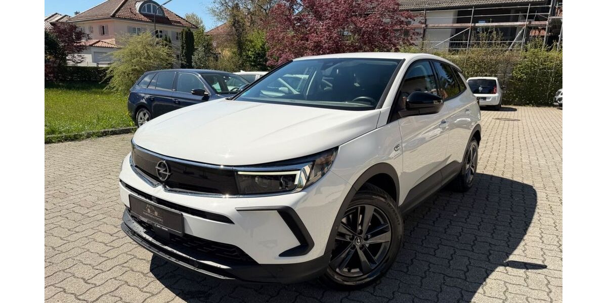 Opel Grandland (X) 32.000 km 17.990 &euro; Bad Aibling 83043