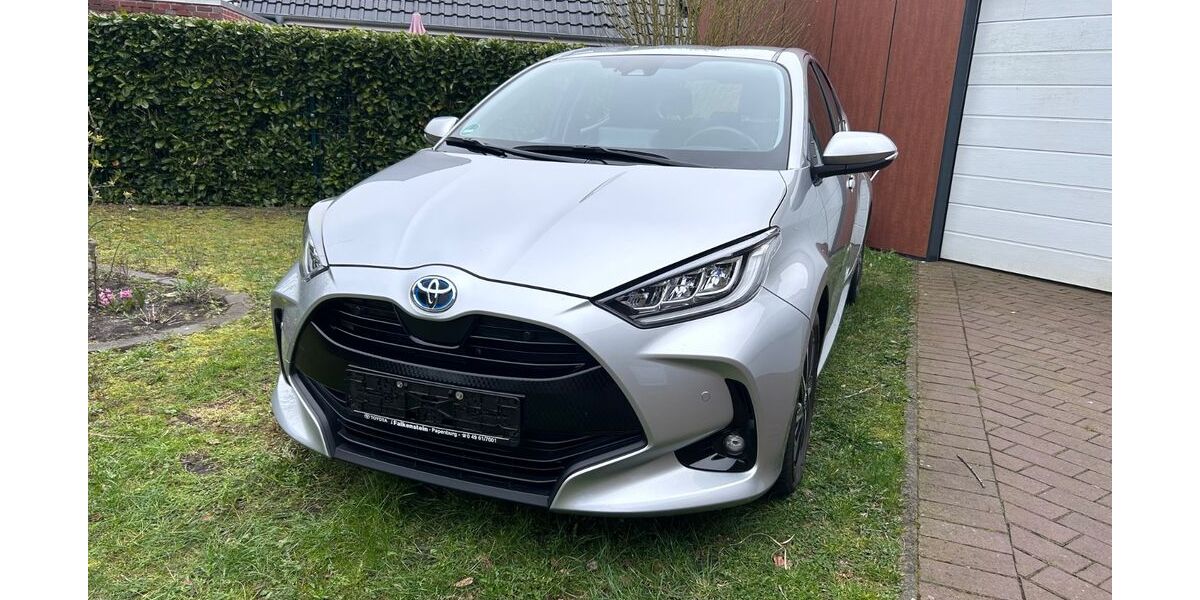 Toyota Yaris 40.000 km 18.500 &euro; Haren (Ems) 49733