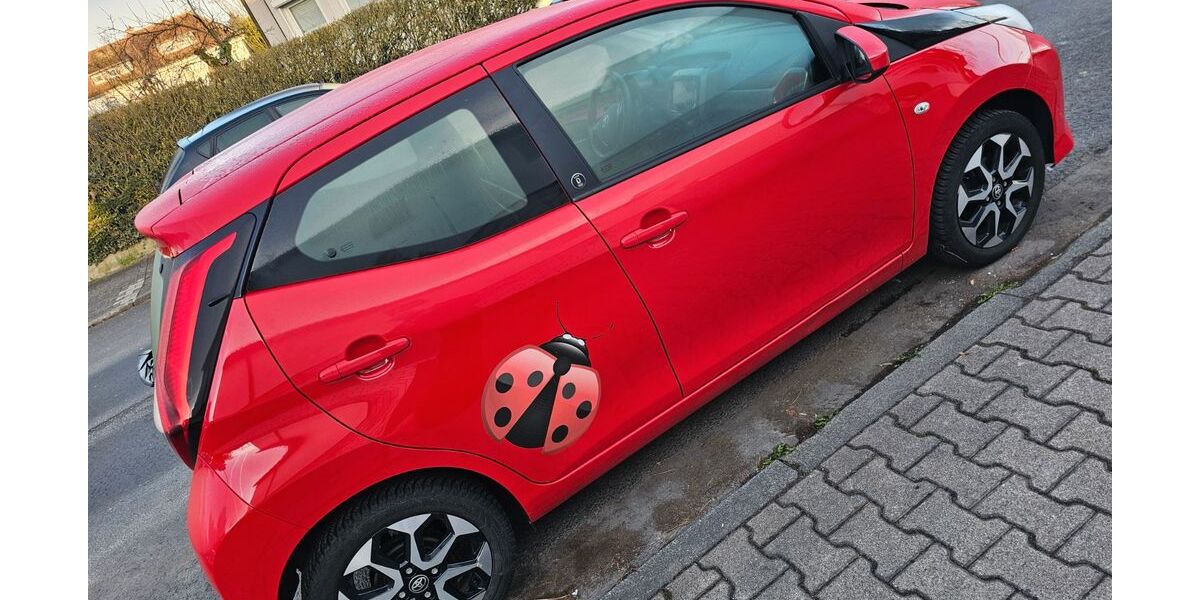 Toyota Aygo (X) 44.000 km 11.400 &euro; Frankfurt am Main 60435