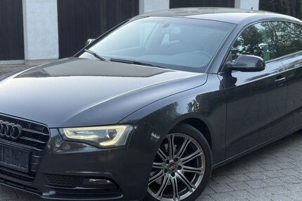 Audi A5 243.000 km 8.900 &euro; München 81829