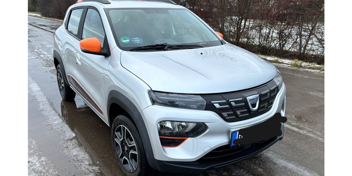 Dacia Spring 17.200 km 8.400 &euro; Korbussen 07554