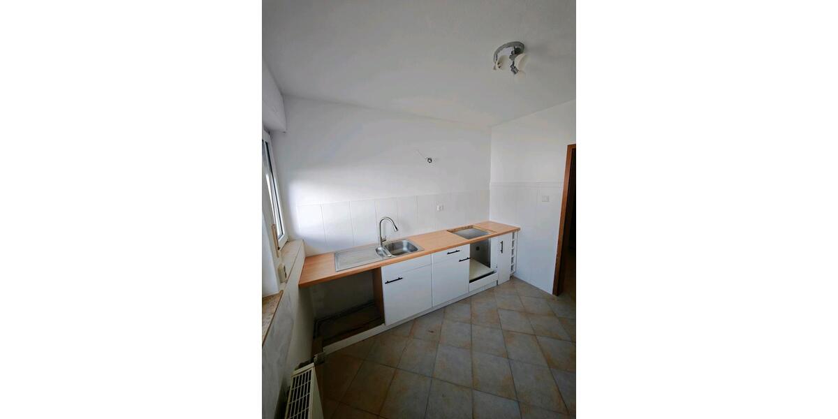 Etagenwohnung Lippstadt - 3 Zimmer, 84 m&sup2;, 830&euro; | Angebot:26678008