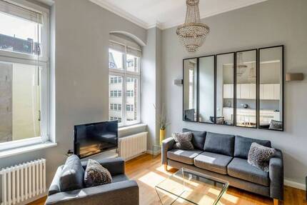 Wohnung Berlin Kreuzberg - 3 Zimmer, 100 m&sup2;, 2.300&euro; | Angebot:26857036