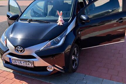 Toyota Aygo (X) 59.000 km 9.499 &euro; Lohmar 53797