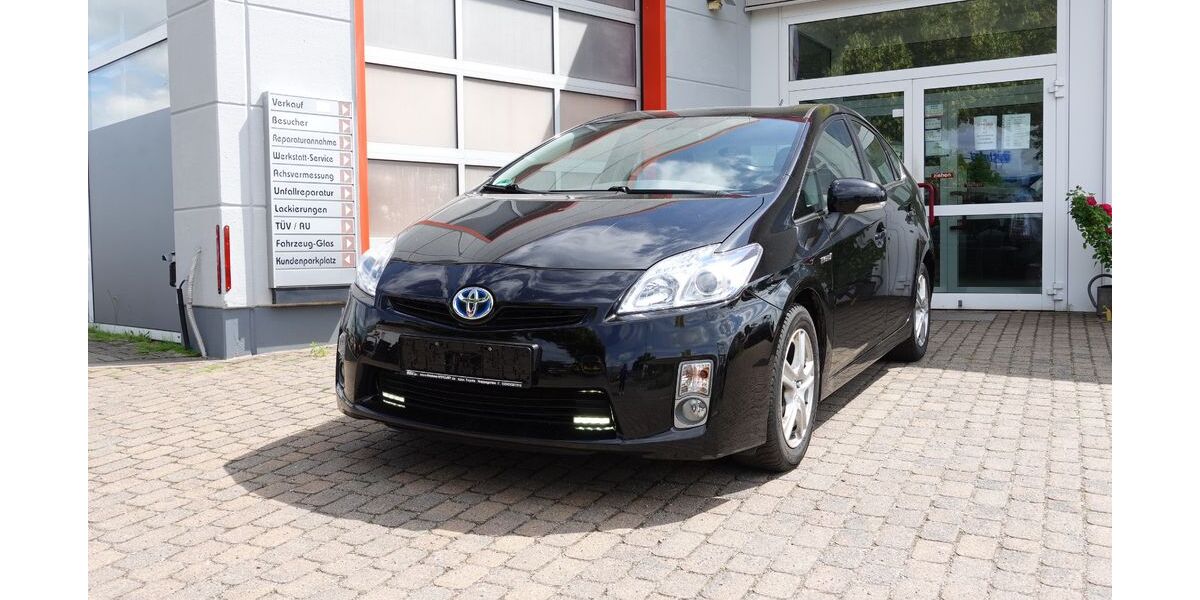 Toyota Prius 175.266 km 8.500 &euro; Dahlwitz Hoppegarten 15366
