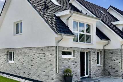 Haus Rohlstorf - 4 Zimmer, 125 m&sup2;, 1.680&euro; | Angebot:27335115