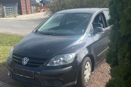 VW Golf 290.000 km 2.400 &euro; Liebenau 31618
