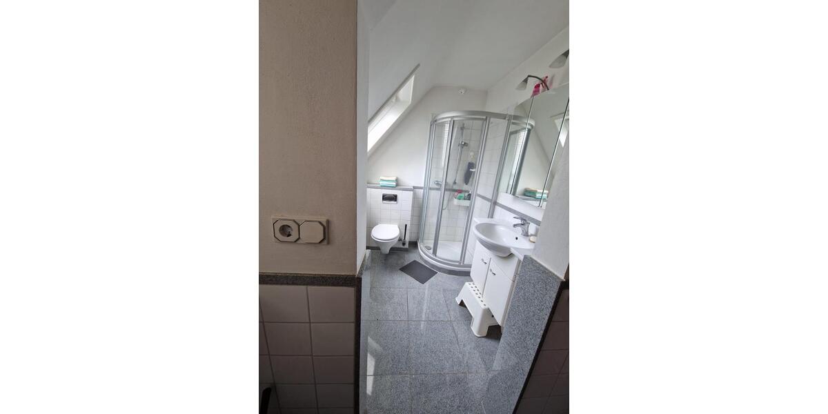 Einfamilienhaus Ettringen - 7 Zimmer, 150 m&sup2;, 1.250&euro; | Angebot:26230926