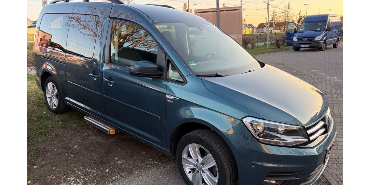 VW Caddy 99.047 km 14.500 &euro; Fürstenfeldbruck 82256