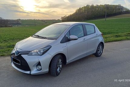 Toyota Yaris 73.000 km 11.100 &euro; Dittelbrunn 97456