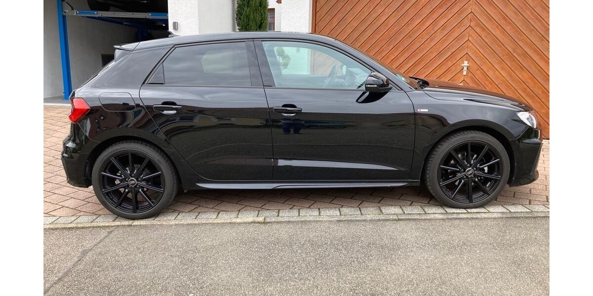 Audi A1 15.700 km 27.100 &euro; Neuenstadt 74196