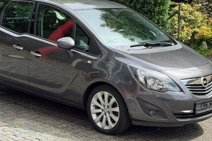 Opel Meriva 137.000 km 4.299 &euro; Paderborn 33100