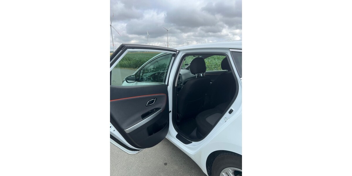 Kia ceed 201.000 km 5.099 &euro; Paderborn 33104