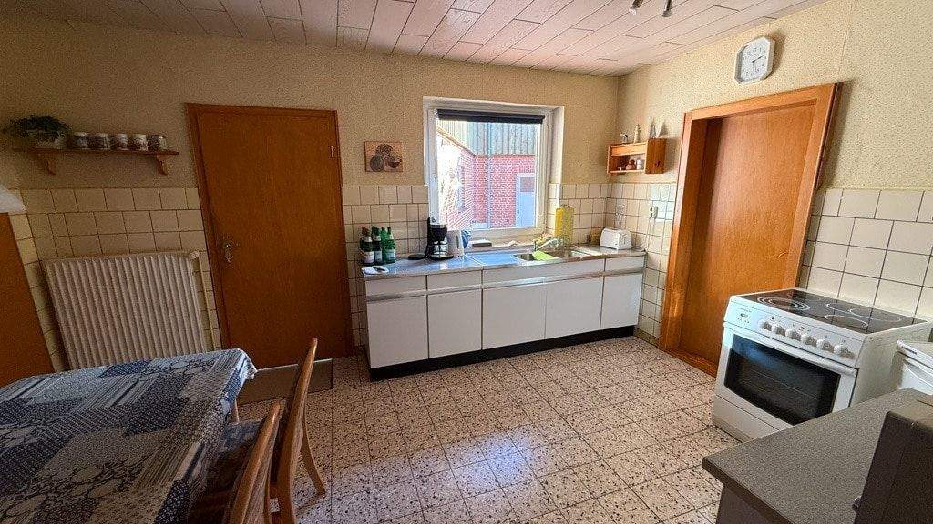 Reihenendhaus Handewitt - 8 Zimmer, 234 m&sup2;, 229.000&euro; | Angebot:25770563