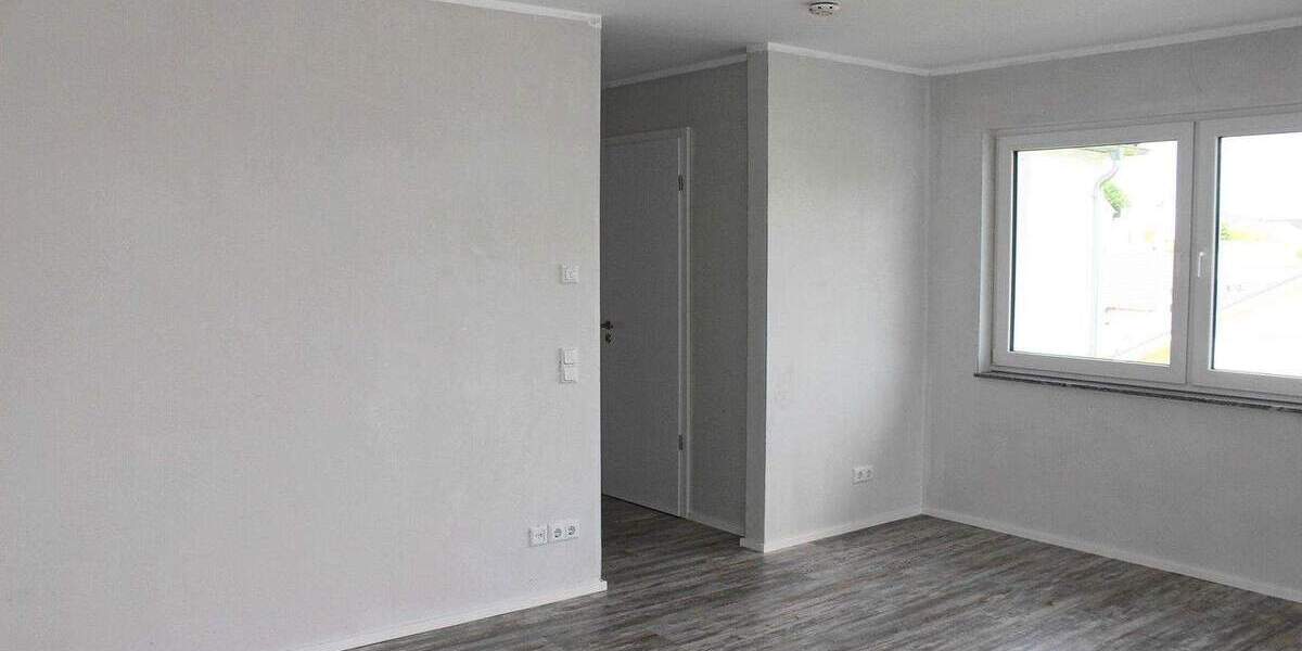 Etagenwohnung Königswinter Thomasberg - 3 Zimmer, 94 m&sup2;, 1.240&euro; | Angebot:25780275