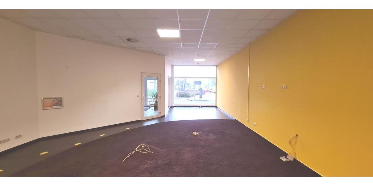 Große Laden-, Büro- oder Praxisfläche in Hermsdorf - Gewerbeobjekt Hermsdorf | Angebot:22716474