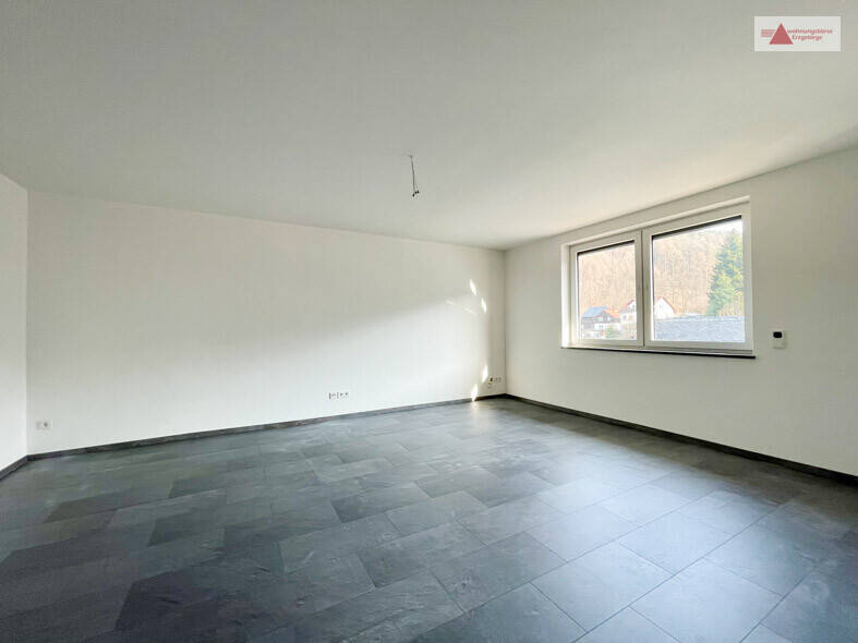Doppelhaushälfte Dippoldiswalde / Schmiedeberg Dippoldiswalde - 4 Zimmer, 174 m&sup2;, 1.500&euro; | Angebot:26156714