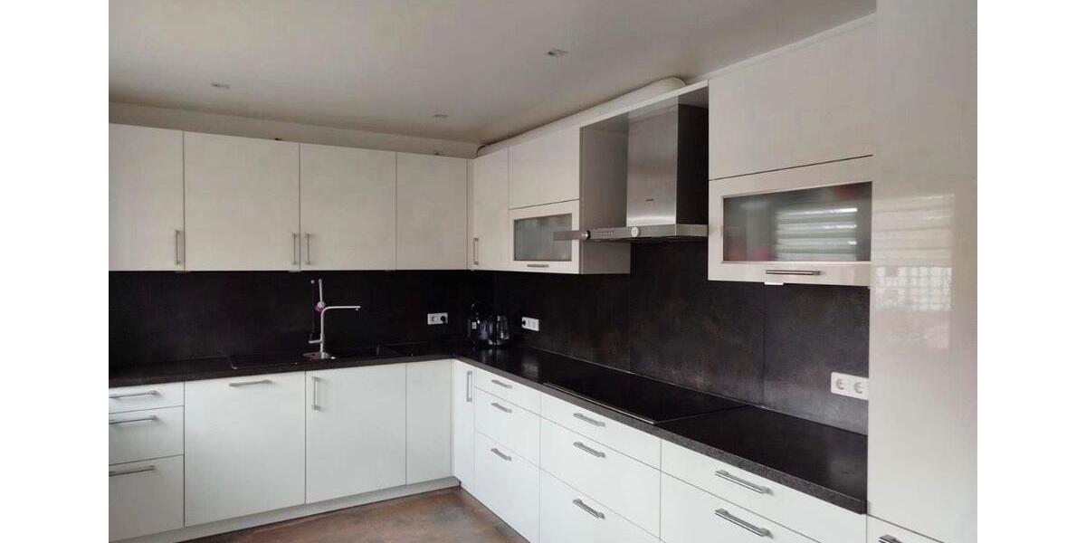 Etagenwohnung Sarstedt - 4 Zimmer, 124 m&sup2;, 1.200&euro; | Angebot:26342163