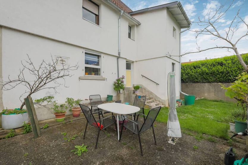 Einfamilienhaus mit großem Garten in ruhiger Lage von Dettenheim