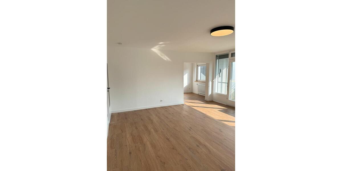 Etagenwohnung Siegen - 2 Zimmer, 72 m&sup2;, 169.000&euro; | Angebot:26426899