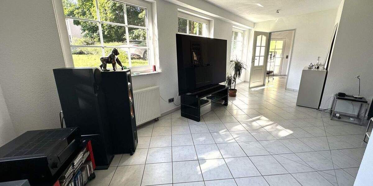 Terrassenwohnung Euskirchen Innenstadt - 3 Zimmer, 115 m&sup2;, 275.000&euro; | Angebot:25800347