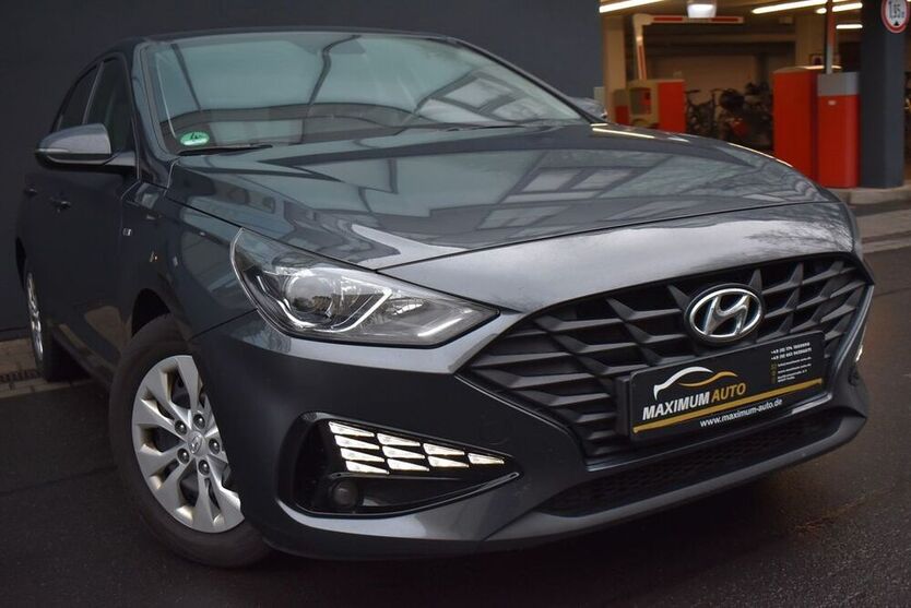 i30
