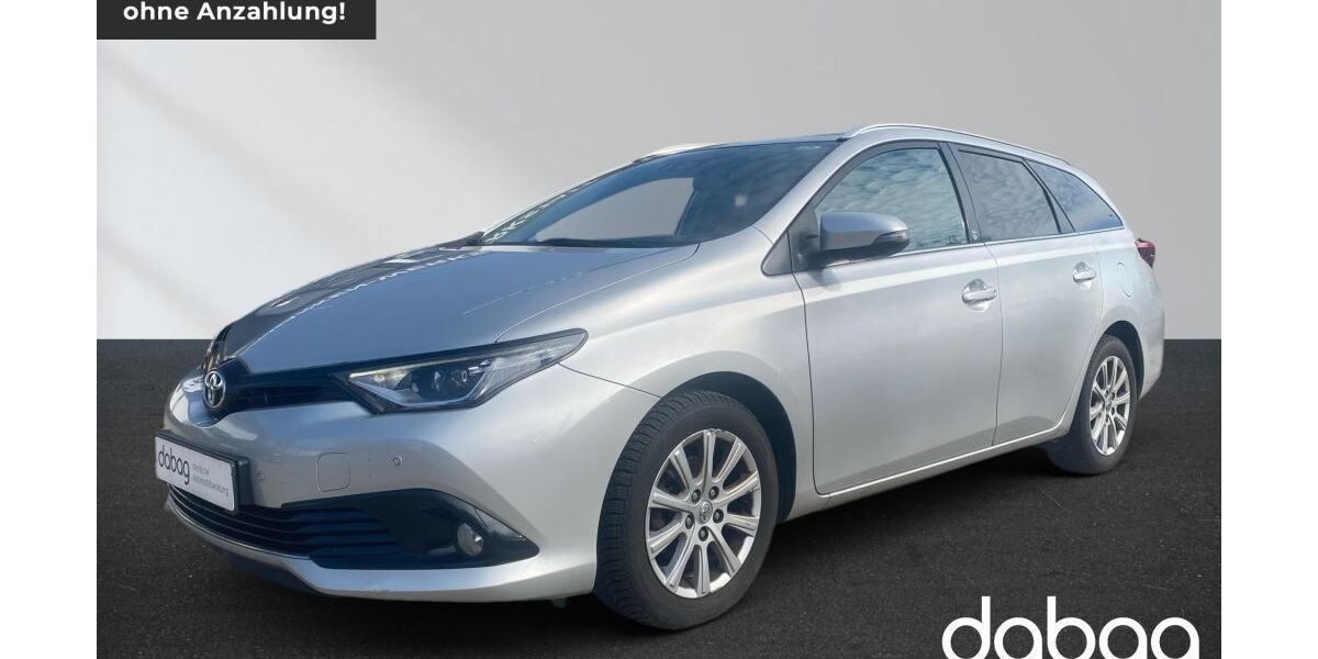 Toyota Auris 108.970 km 13.990 &euro; Kremmen bei Berlin 16766