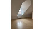 Dachgeschoßwohnung Roding - 4 Zimmer, 135 m&sup2;, 700&euro; | Angebot:25058112