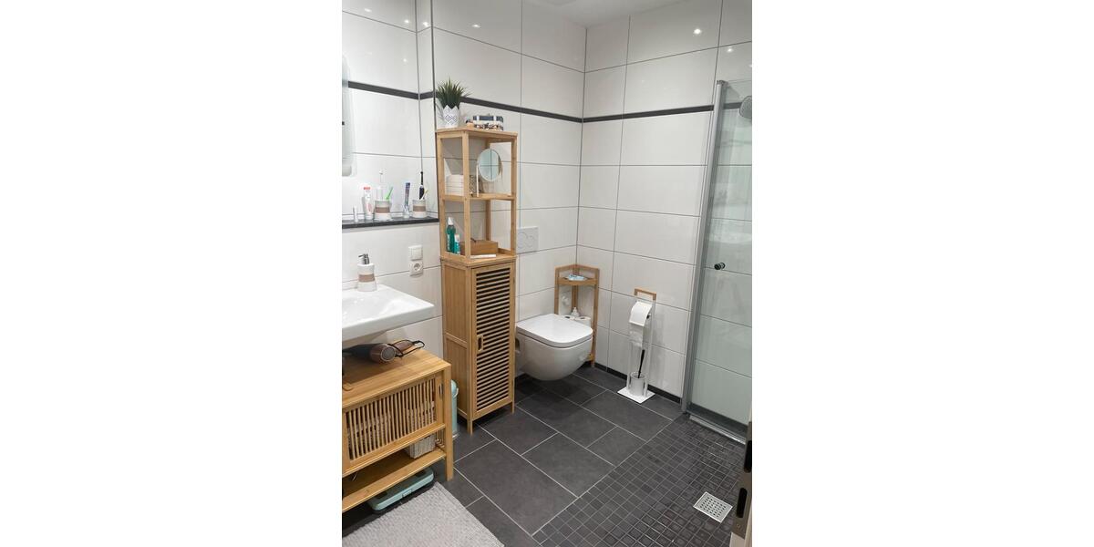 Erdgeschoßwohnung Sinzig - 4 Zimmer, 135 m&sup2;, 1.330&euro; | Angebot:25838878