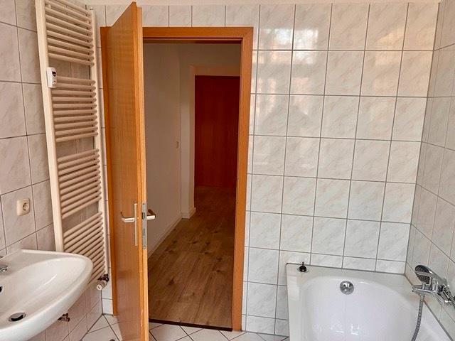 Etagenwohnung Plauen - 3 Zimmer, 75 m&sup2;, 100.000&euro; | Angebot:27083986