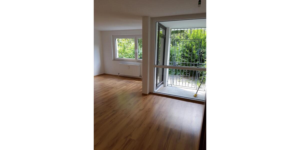 Erdgeschoßwohnung Würzburg Heuchelhof - 3 Zimmer, 80 m&sup2;, 279.000&euro; | Angebot:26393770