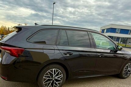 Skoda Octavia 2.750 km 33.890 € Dresden 01187