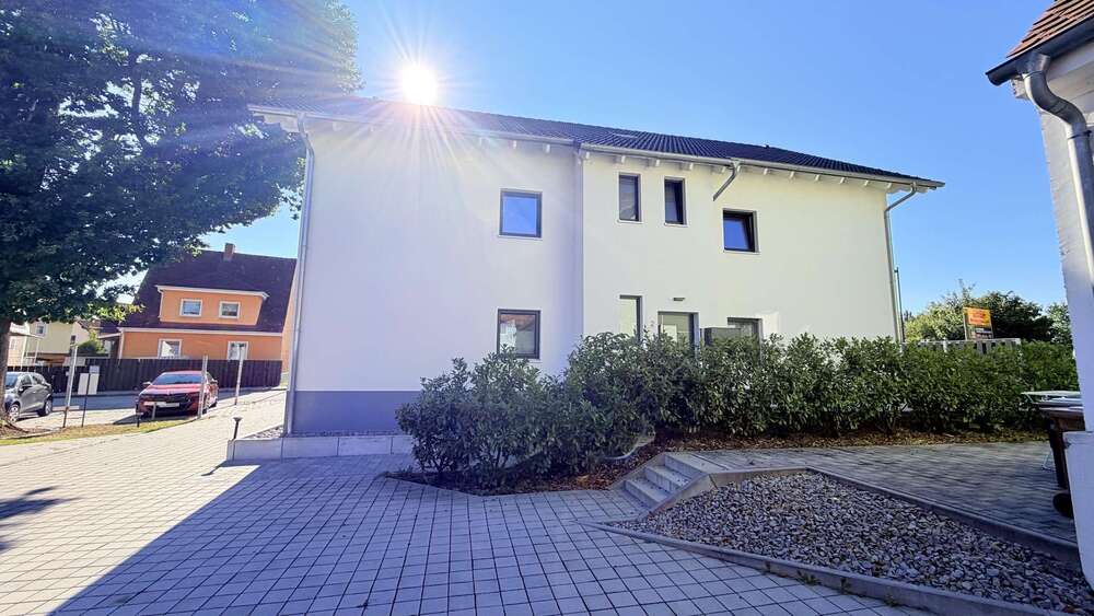 Etagenwohnung Plattling - 3 Zimmer, 71 m&sup2;, 900&euro; | Angebot:27260776