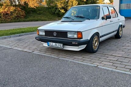 VW Jetta 171.000 km 7.777 &euro; Buch 89290