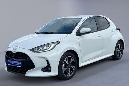 Toyota Yaris 7.686 km 23.390 &euro; Stollberg 09366