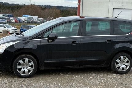 Peugeot 5008 242.000 km 2.750 &euro; Dotternhausen 72359