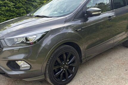 Ford Kuga 105.365 km 15.490 &euro; Immenhausen 34376
