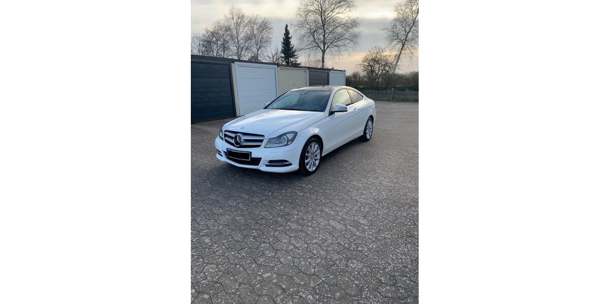 Mercedes-Benz C 250 205.500 km 9.900 &euro; Zeven 27404