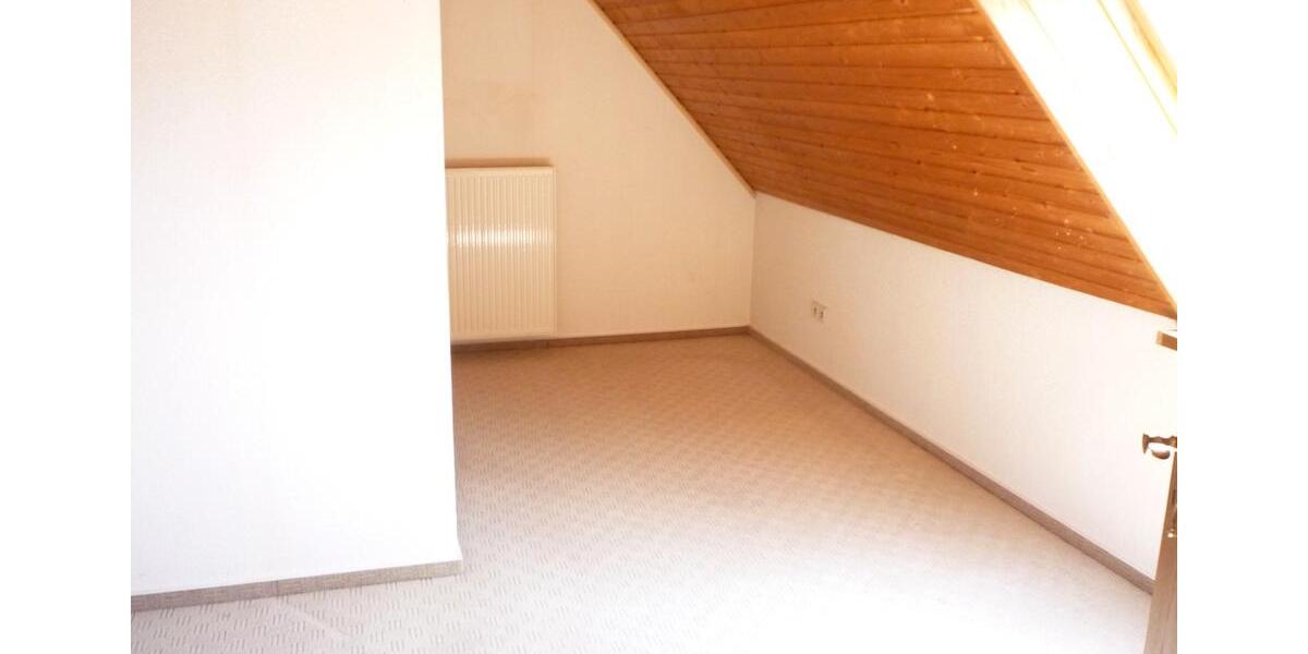 Einfamilienhaus Bergen - 7 Zimmer, 160 m&sup2;, 390.000&euro; | Angebot:26958654