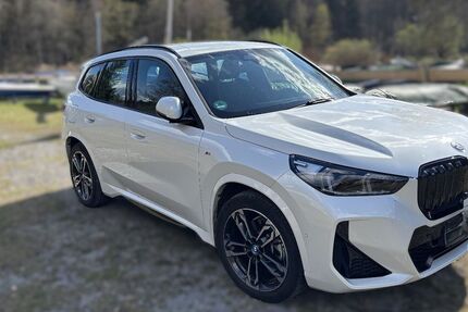 BMW iX1 30.000 km 45.000 &euro; München 81245