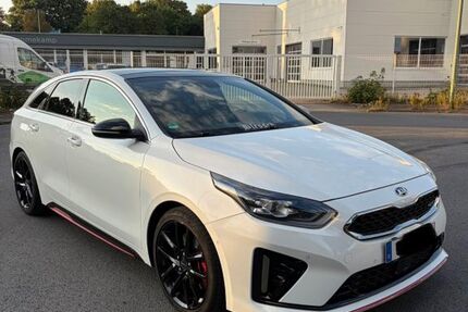 Kia pro ceed / ProCeed 89.980 km 16.390 &euro; Duisburg 47167