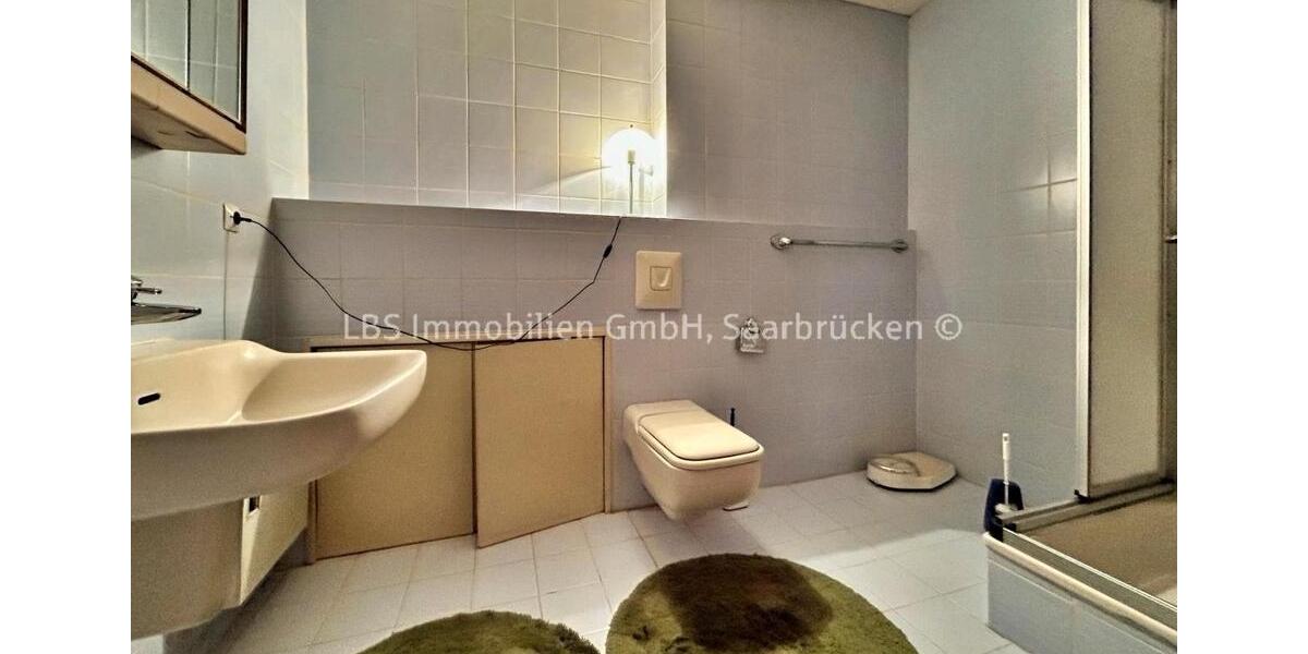 Einfamilienhaus Saarbrücken Neue Bremm - 7 Zimmer, 350 m&sup2;, 320.000&euro; | Angebot:26322666