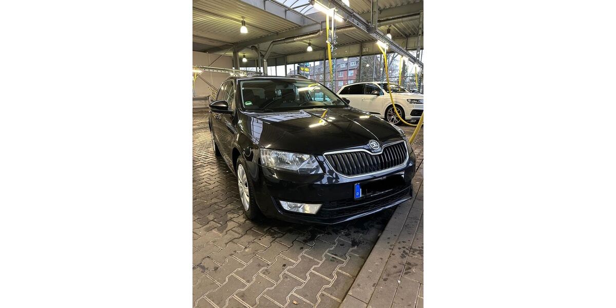 Skoda Octavia 243.000 km 8.100 &euro; Gummersbach 51643