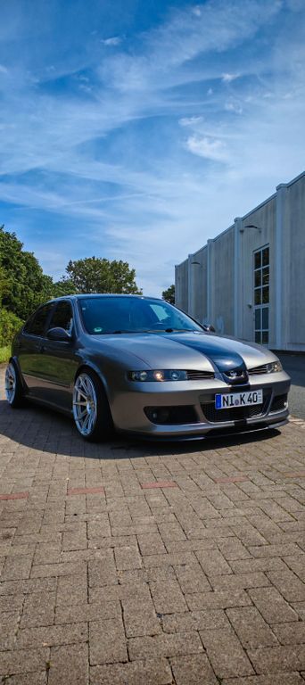 Seat Leon 67.500 km 15.999 € Nienburg 31582