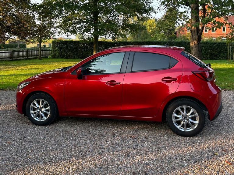 Mazda 2 84.000 km 9.300 € Stadthagen 31655
