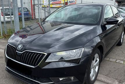 Skoda Superb 275.000 km 8.900 &euro; KEHL 77694