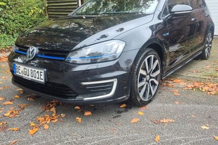 VW Golf 270.000 km 10.400 € Oelde 59302